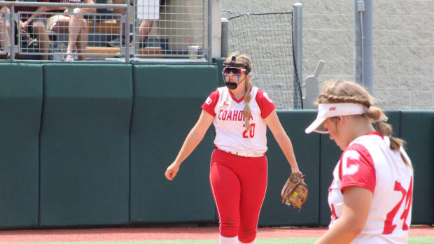 Hallettsville Coahoma 060222 Texas UIL 3A Softball State Championship5